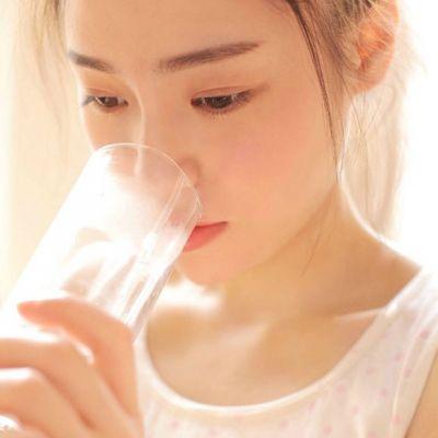 洪女士
